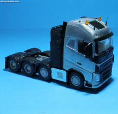 Volvo FH04 Globetrotter XL heavy transport 8x4 tractor kit