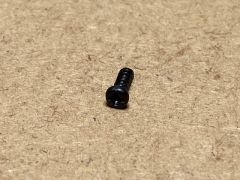Screw for mounting fifth wheel