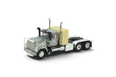 Building kit / Mack RWI 6x4 long tractor